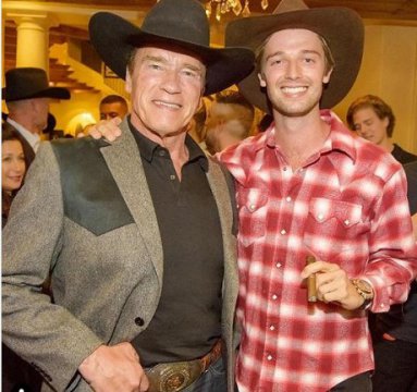 Arnold Schwarzenegger şi fiul său, Patrick