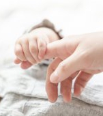 Neglijența gravă într-un spital din Cluj! O asistentă i-a injectat adrenalină unui bebeluș de doar 2 luni, în loc să-i facă aerosoli