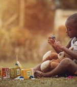 Momentele fericite ale copilariei, surprinse intr-un proiect fotografic adorabil 