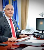 Mesajul lui Raed Arafat pentru elevi: "Nu vrei să porţi mască, ieşi din clasă, aşteaptă pe hol !"