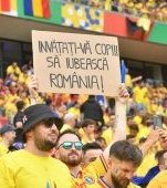 Învățați-vă copiii să iubească România!