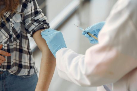 De ce este importantă vaccinarea HPV la copii și adolescenți? S-a deschis un centru de vaccinare la Spitalul Pantelimon