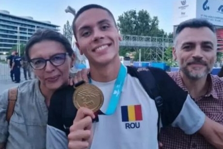 Au crescut un campion olimpic! Cine sunt părinții lui David Popovici