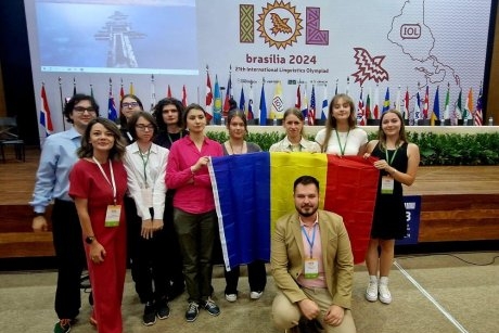 Elevii români olimpici dau clasă peste hotare. Au câștigat o medalie de aur, trei de argint și una de bronz la Olimpiada de lingvistică din Brazilia