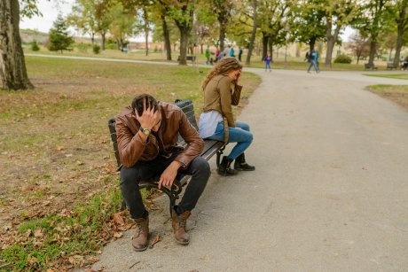 Am făcut un pact cu partenerul meu: să nu ne căsătorim și să nu facem copii. Acum, eu vreau toate astea, dar el nu